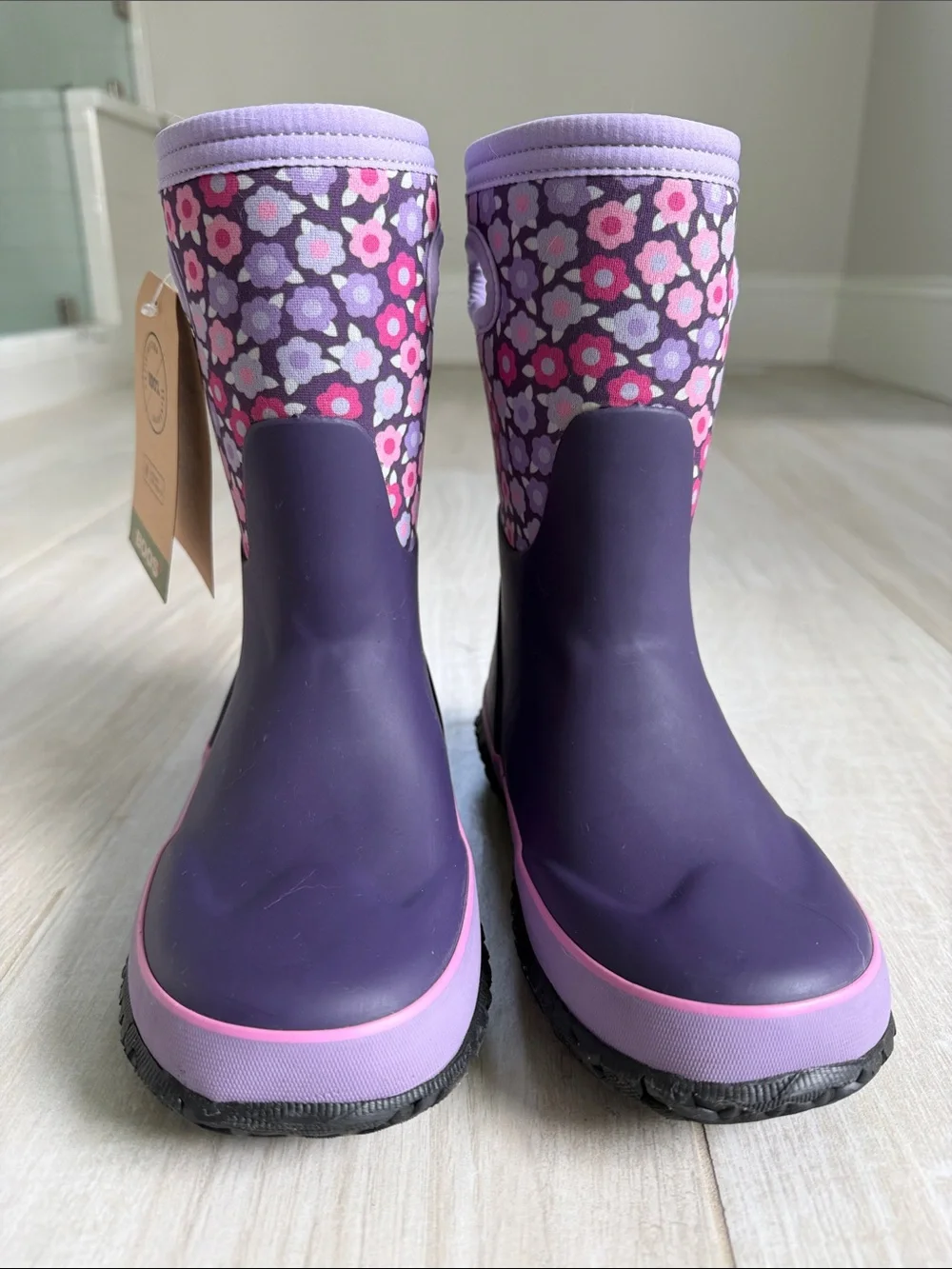 NWT Bogs Classic Kids Purple FloralWaterproof Winter Boots- Pink & Purple